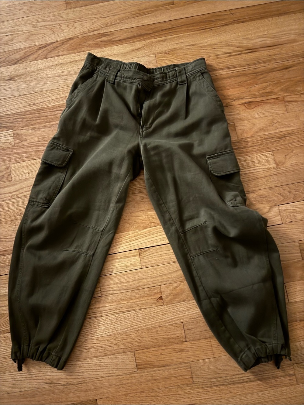 Old Navy Women's Olive Wide-Leg Cargo Pants